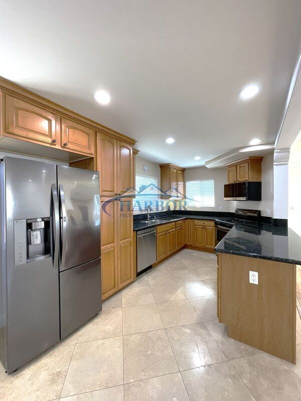 Building Photo - 4535 168th St