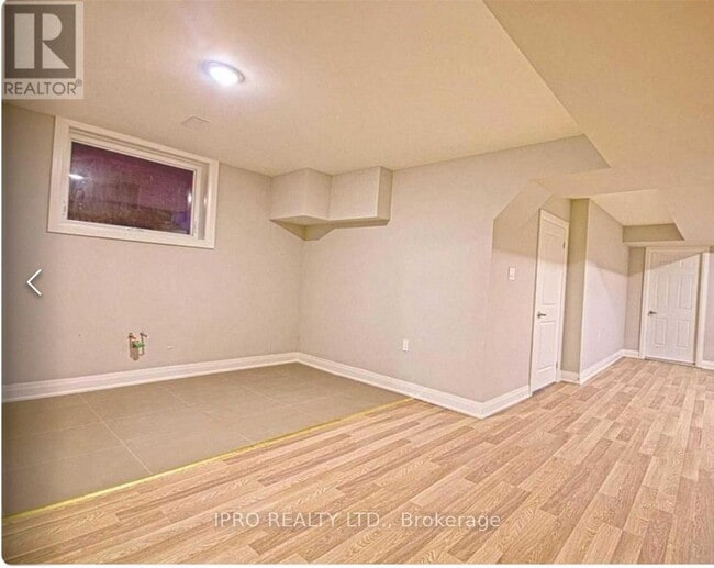 Building Photo - 452 Midland Ave