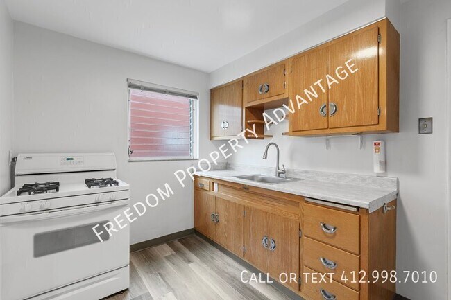 Foto del edificio - 224 Monongahela Ave