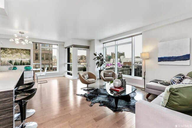 Foto del edificio - 1688 Pine St