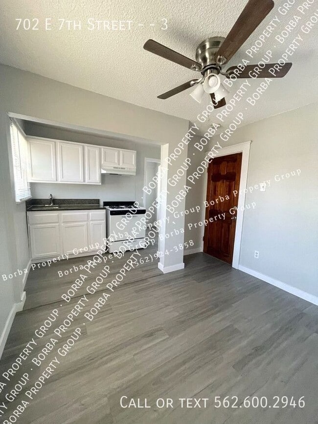 Foto del edificio - 702 E 7th St
