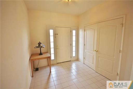 Foto del edificio - 406 Birch Ct