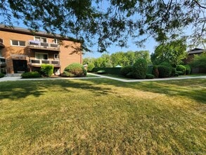Building Photo - 25 Tanager Rd