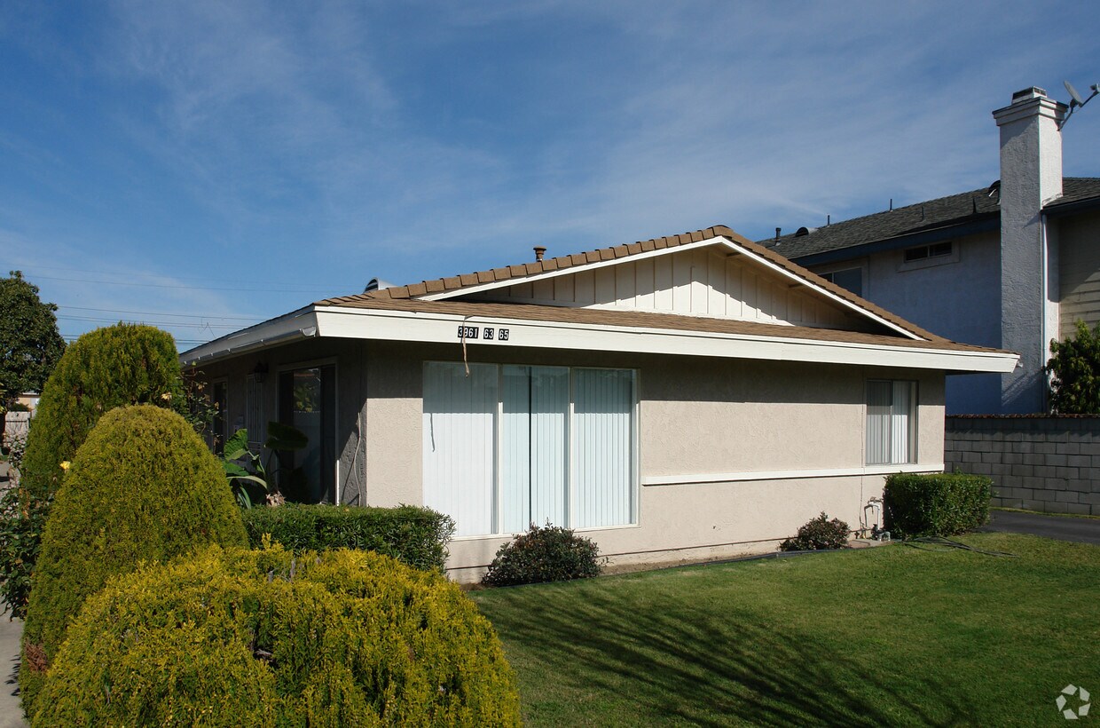 Foto principal - 3951-3965 Howard Ave