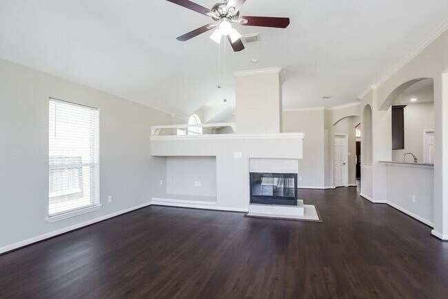Foto del edificio - 6103 Fairway Manor Ln
