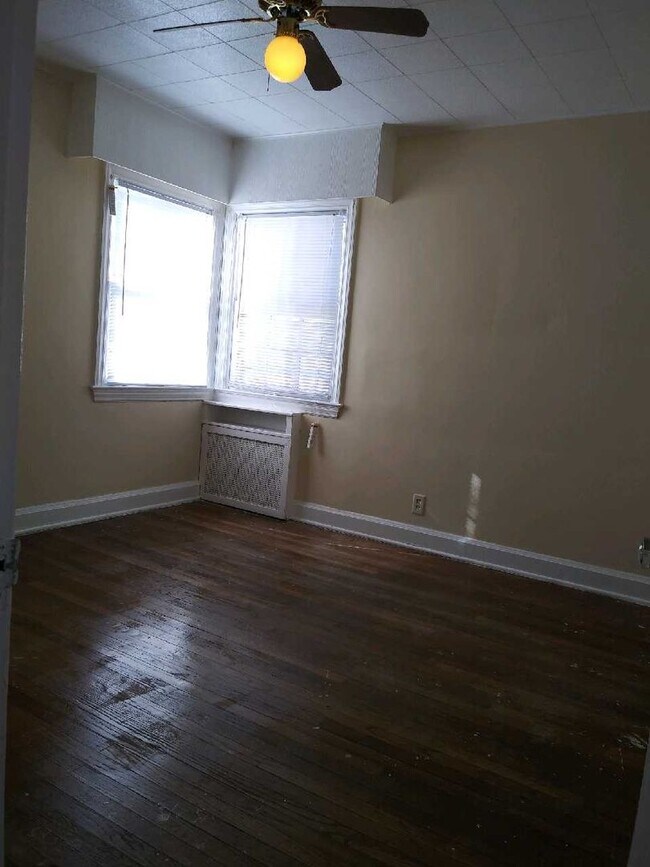 Foto del edificio - 921 11th St