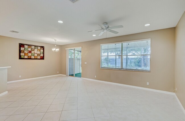 Building Photo - 4510 Thornwood Cir