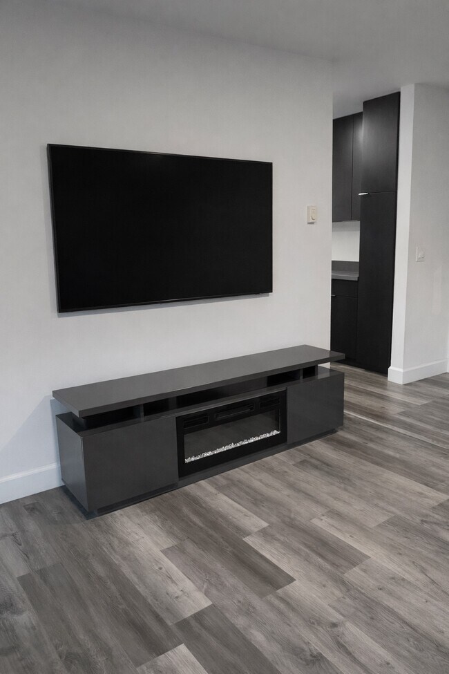 Foto del edificio - 4 Commodore Dr