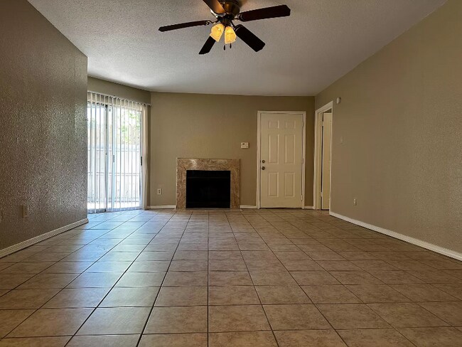 Foto del edificio - 9797 Leawood Blvd