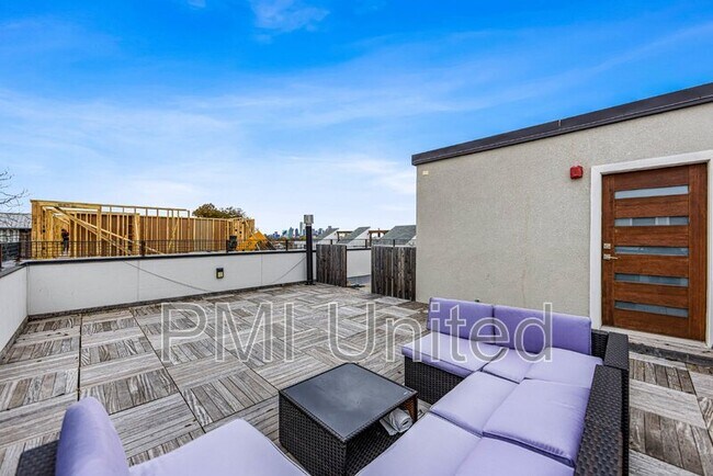 Foto del edificio - 425 W 9th St
