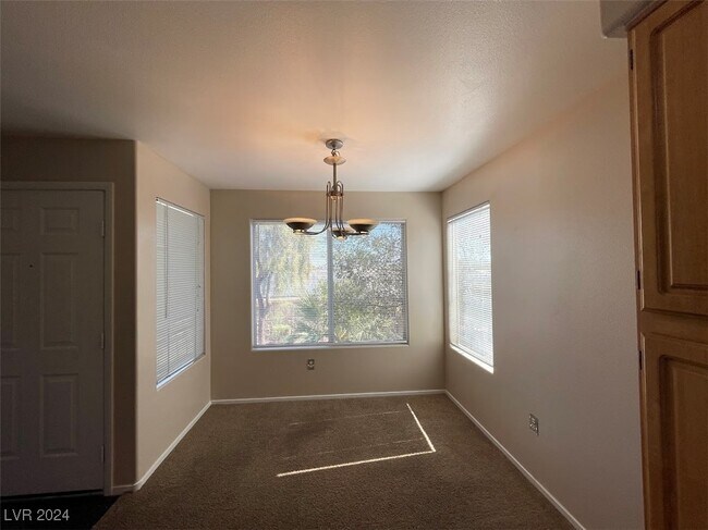 Building Photo - 5710 E Tropicana Ave