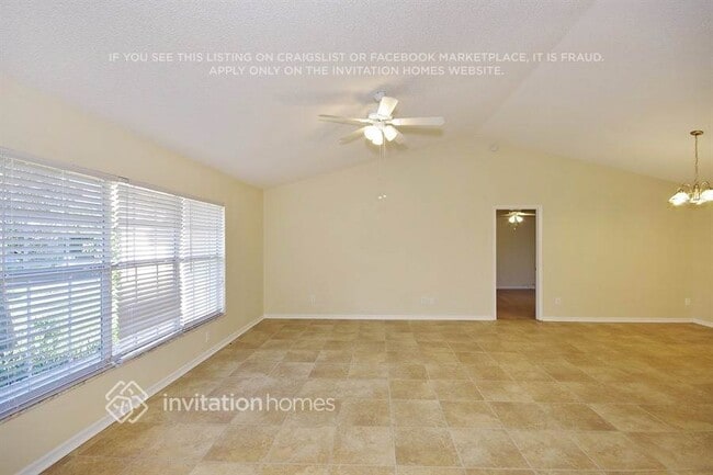 Building Photo - 20407 Melville St