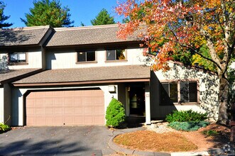 Building Photo - 16 Applewood Ln