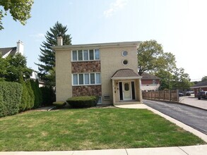 Building Photo - 4381 Woodland Ave