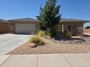 Building Photo - 2726 E 430 N