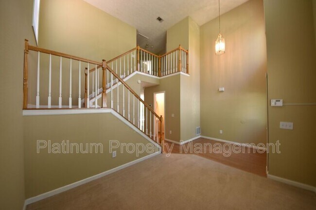 Foto del edificio - 950 Hillary Ln