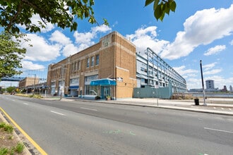 Building Photo - 3 N Christopher Columbus Blvd