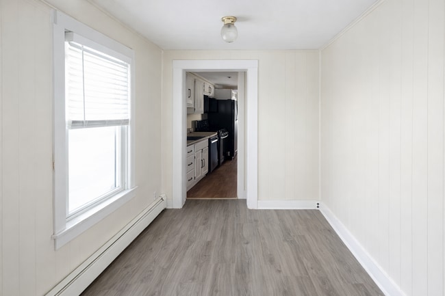 Foto del edificio - Cozy Milford Single Family – 3 Beds, Laundry, Parking!