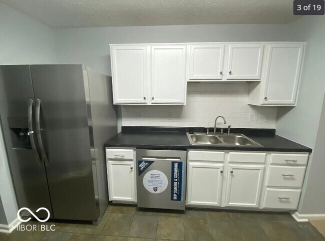 Foto del edificio - 628 Mountain Pine Dr