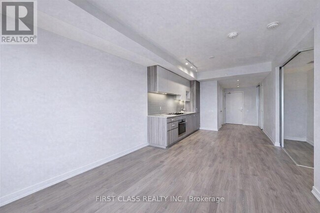 Building Photo - 898 Portage Pkwy