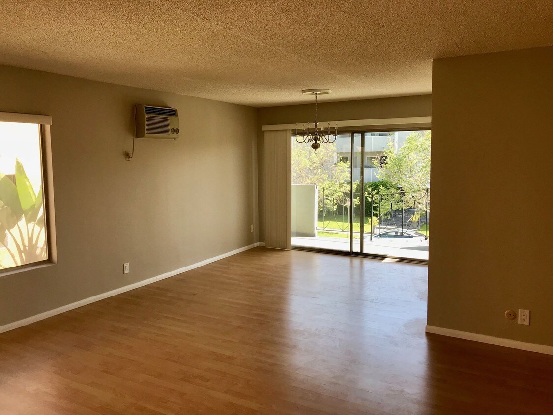 Living Room to Balcony - 955 N Croft Ave