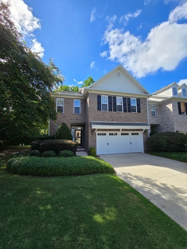 Building Photo - TOWNHOMES AT HOLLY GLEN - Gorgeous townhom...