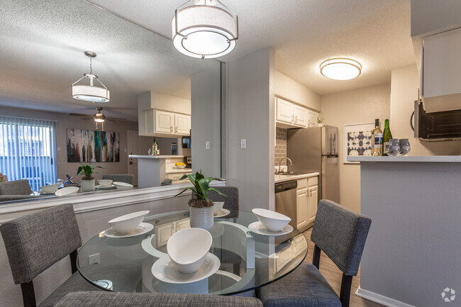 Dining Area - Bar Harbor Apartment Homes