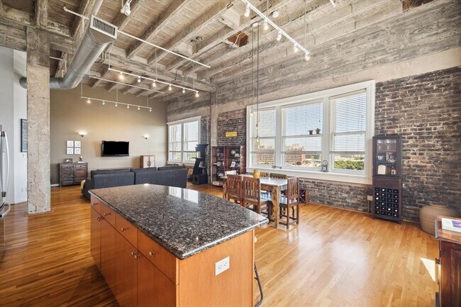 Foto del edificio - 201 Main St