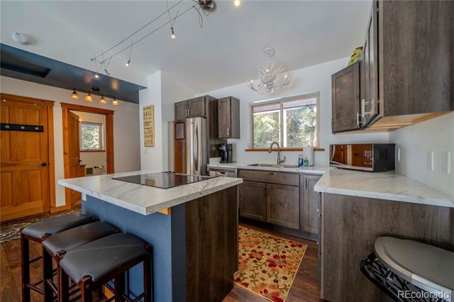 Foto del edificio - 410 Bobcat Ln