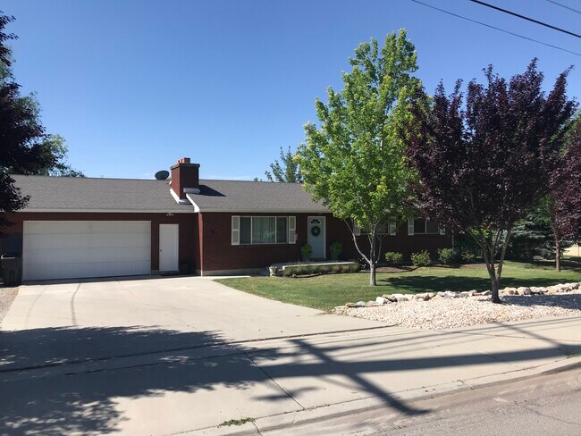 Building Photo - 761 W 1100 N