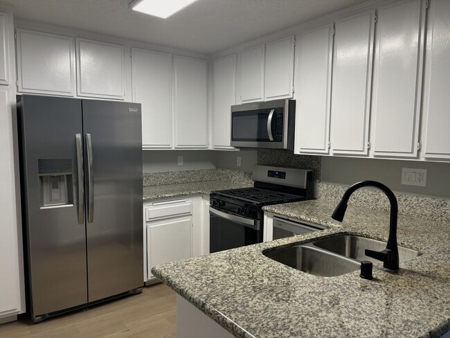 Building Photo - Beachpoint Apartments