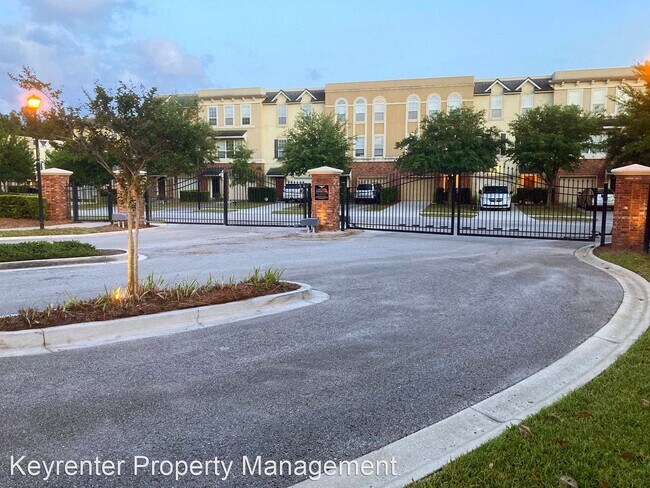 Foto del edificio - 4 br, 3.5 bath House - 4423 Ellipse Drive