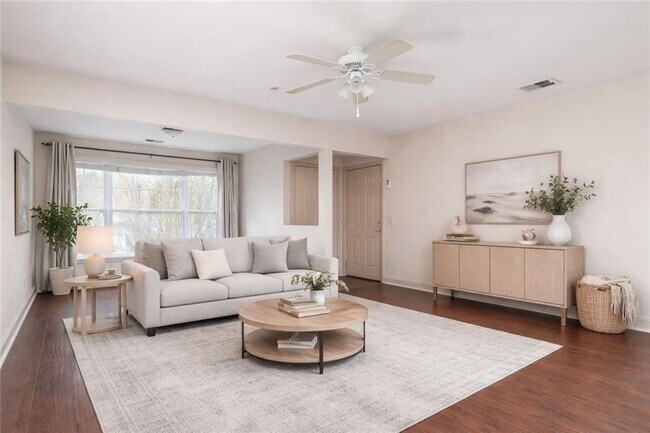 Foto del edificio - 804 Madison Ln S E