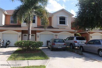 Building Photo - 1035 Venetian Dr