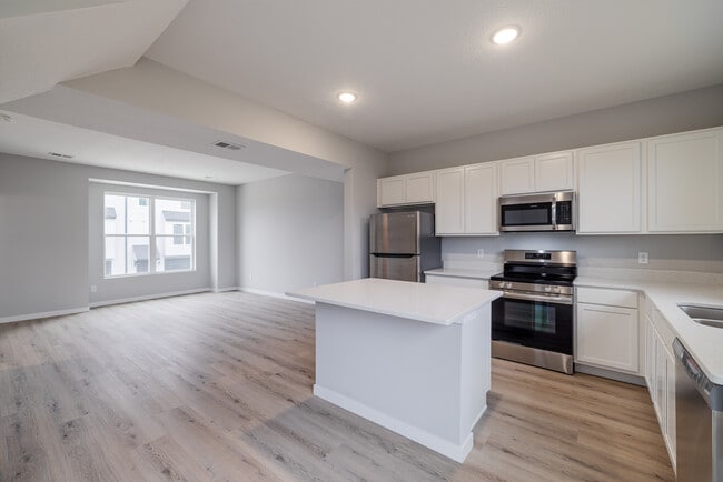 Building Photo - Double J Ranch, LLC