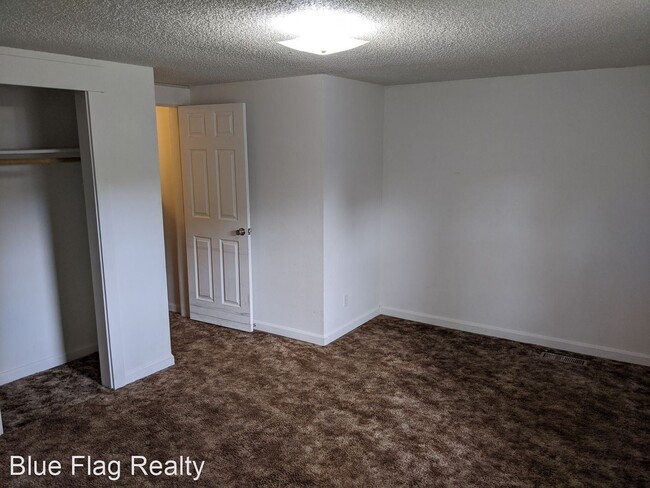 Foto del edificio - 64701 Columbia River Hwy