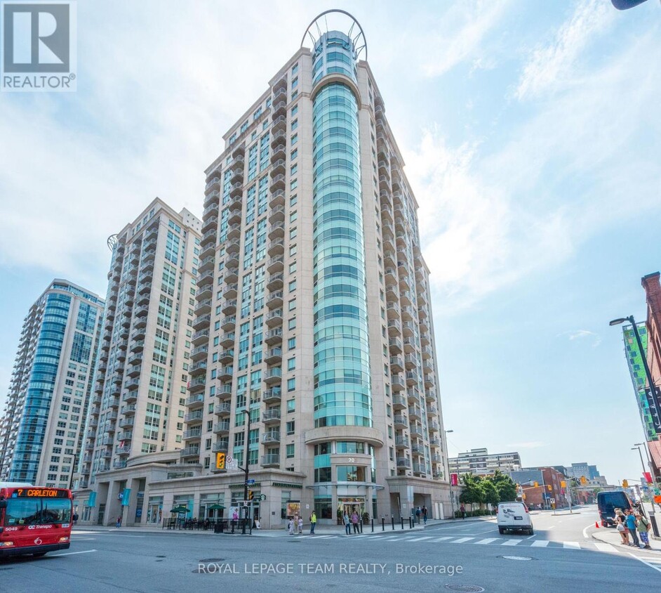 Primary Photo - 200-1200 Rideau St
