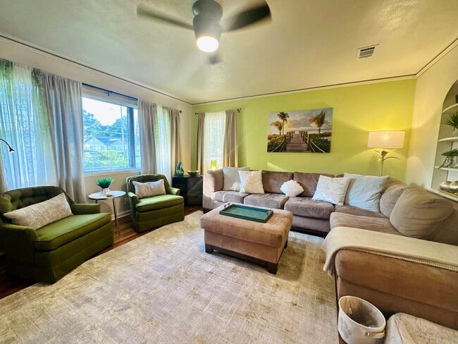 Foto del edificio - 27 Escalona Ave