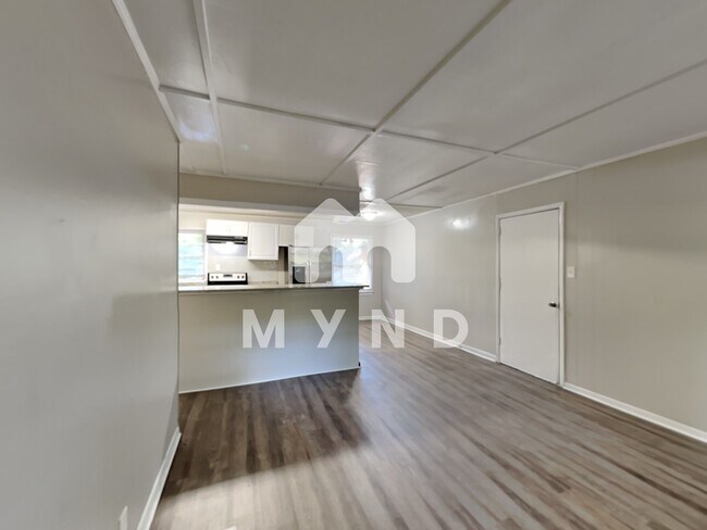 Foto del edificio - 3069 Mckenzie Rd