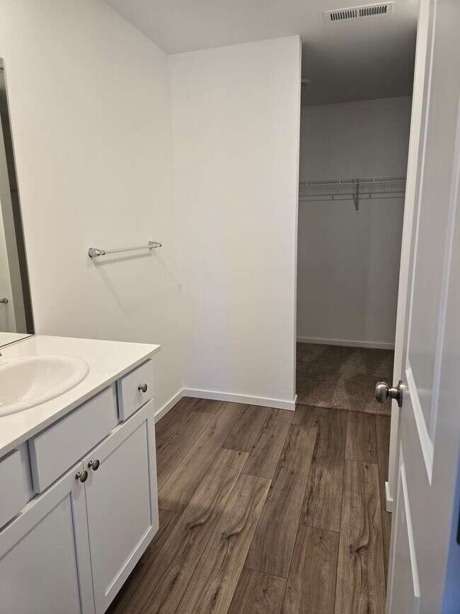 Building Photo - 51785 Jubilee Pine Dr
