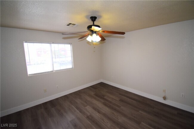 Foto del edificio - 4730 E Craig Rd