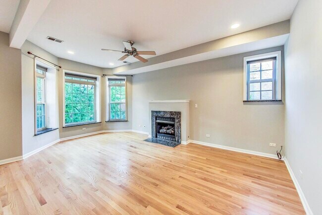 Foto del edificio - 825 W Cuyler Ave