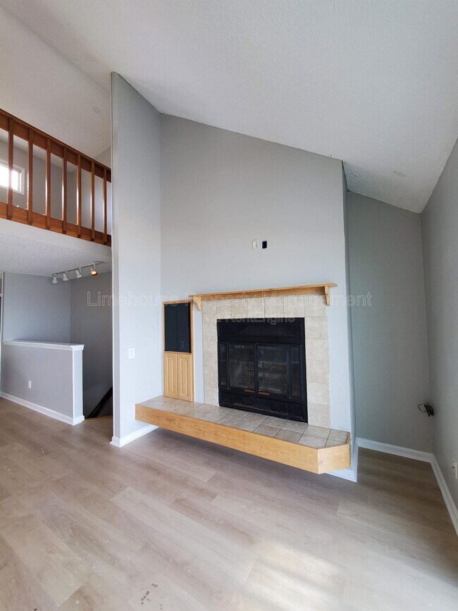 Foto del edificio - 1944 E Ocean View Ave