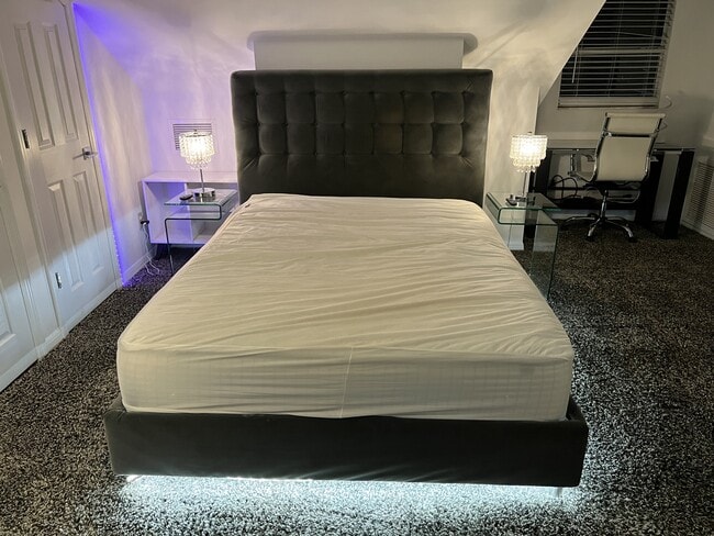 Building Photo - 1310 Daytona Ave