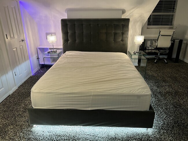 Foto del edificio - 1310 Daytona Ave