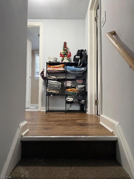 Foto del edificio - 8 Rowe Pl