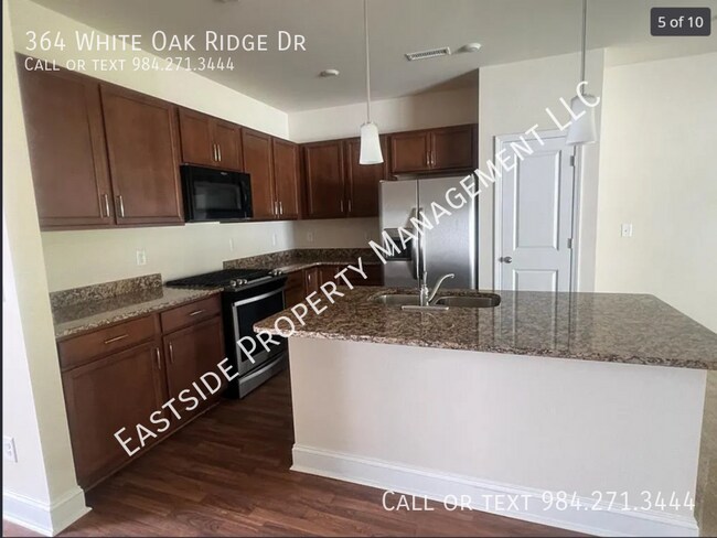 Foto del edificio - 364 White Oak Ridge Dr