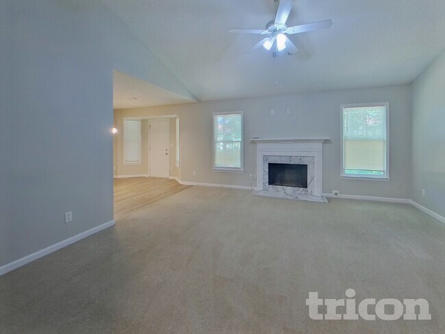 Foto del edificio - 3560 TraddSprings Way