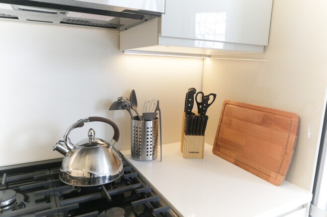Foto del edificio - 3003 P St NW 302