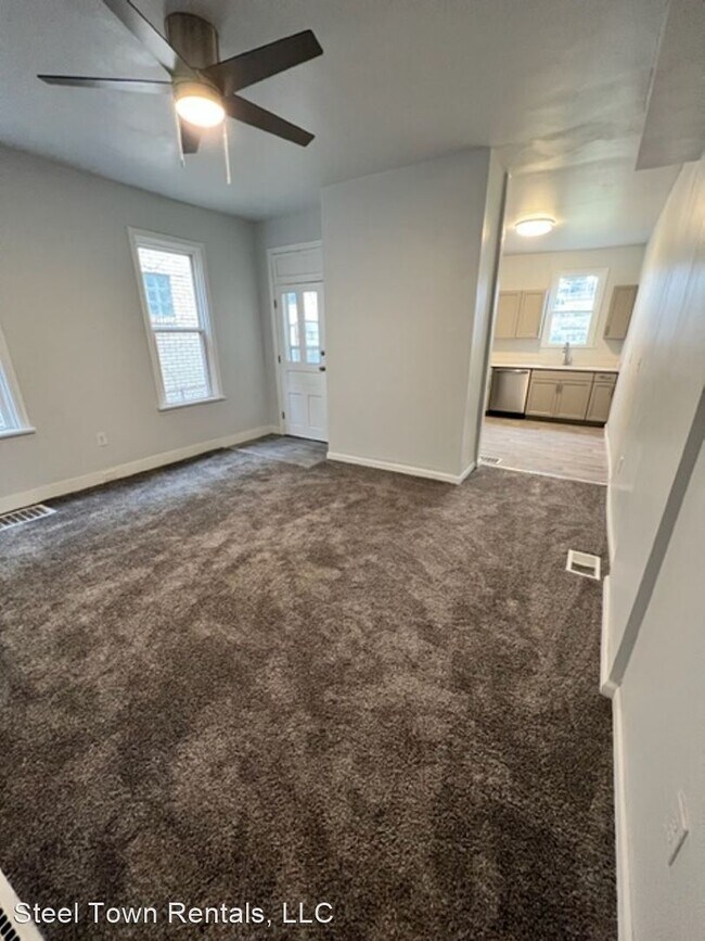 Building Photo - 2 br, 1 bath House - 202 E 15th Avenue